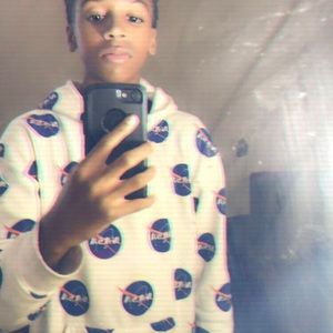 Meet your Posher, Nickolas